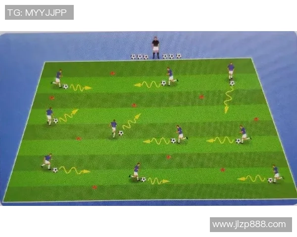 足球胶泥的创新应用与发展前景分析助力足球场地建设与维护